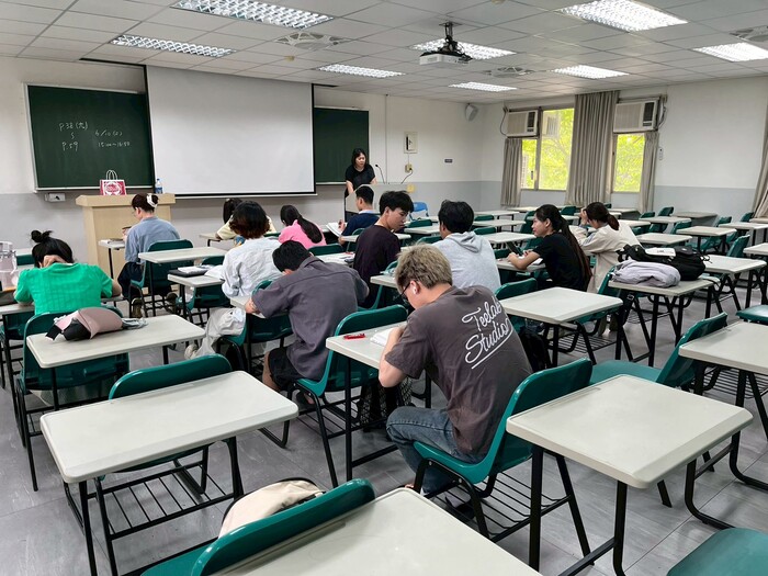 114-2華語文聽說讀寫整合班/華語文中高級加強班圖片
